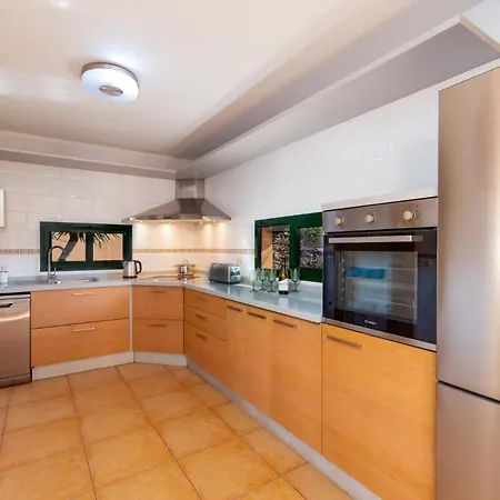 Palm View By וילה