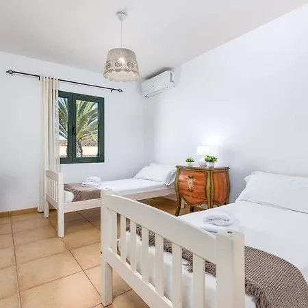 Palm View By וילה קורלחו